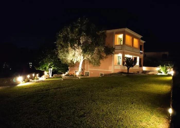 Lia's Two Διαμέρισμα Mantouki