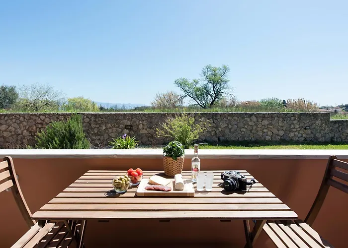 Lia's Two Διαμέρισμα Mantouki