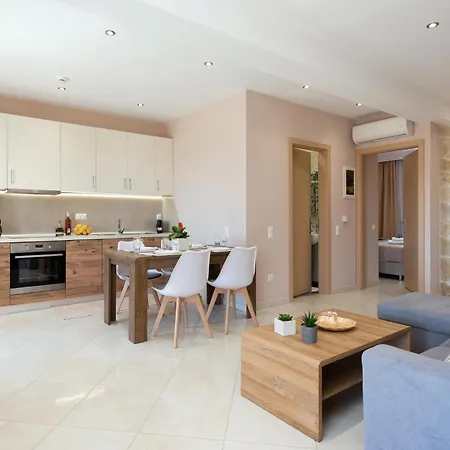 Lia's Two * Mantouki